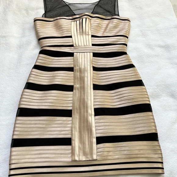 Bcbg beautiful, like new condition mini dress. Wore one. Stretchy fabric. - Picture 6 of 10